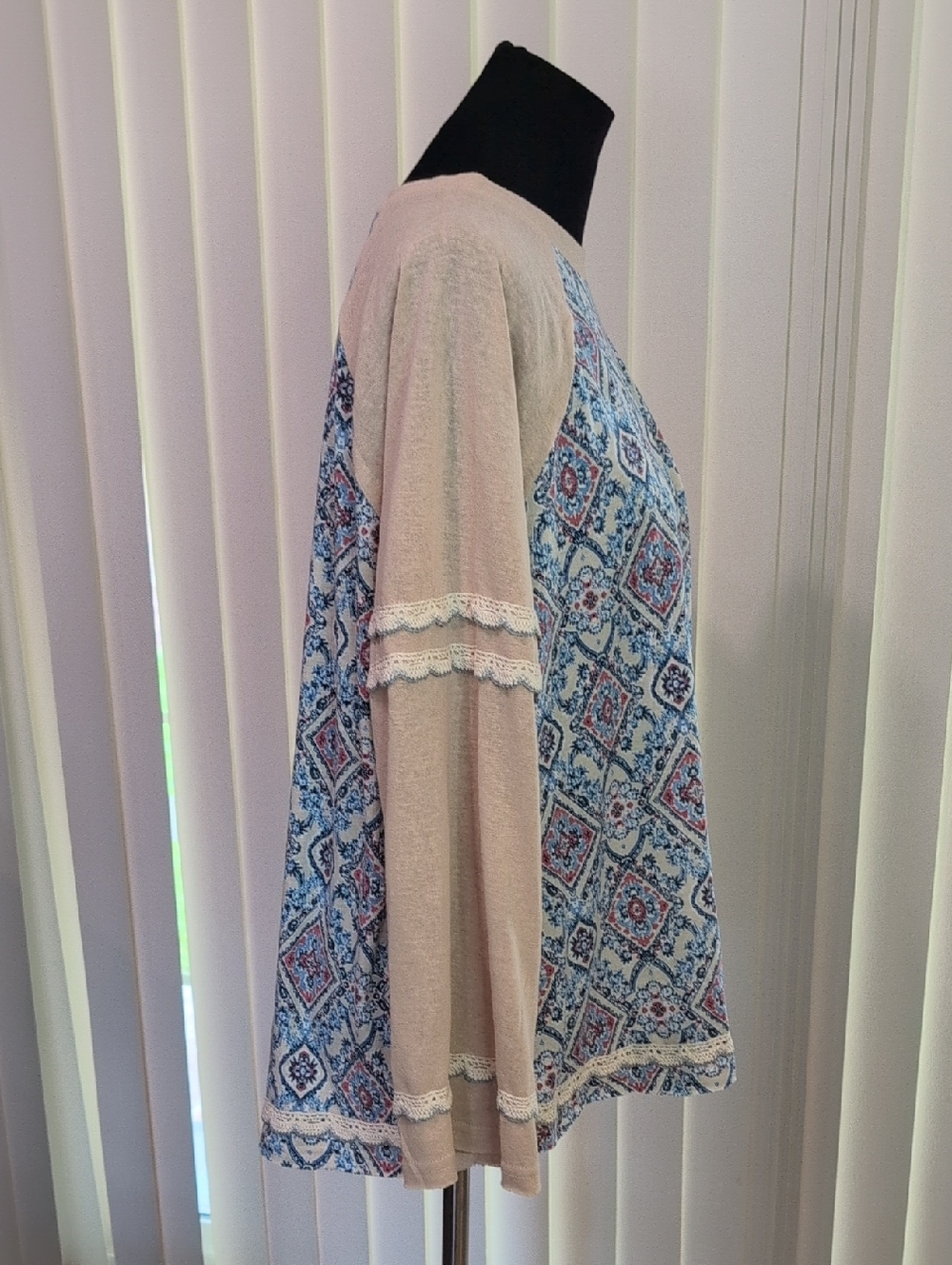 POL Oversized Top With Crotchet Detail - Picture 3 of 6
